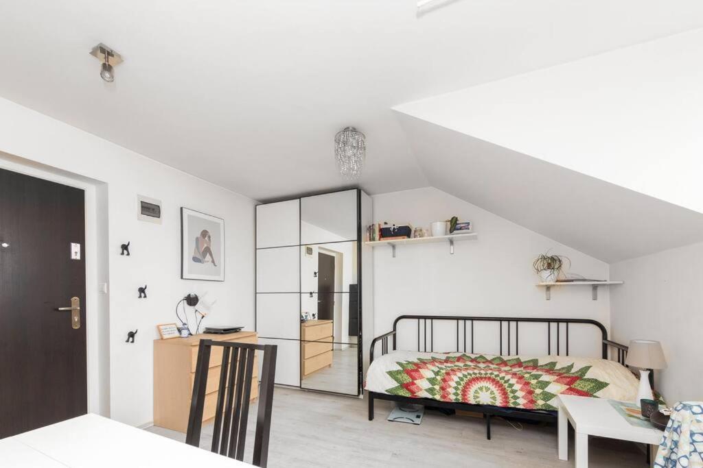 Апартаменти The Attic Studio Братислава Екстер'єр фото
